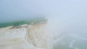 20180602_attheEdge_oftheWorld_op At the edge of the world in the UK