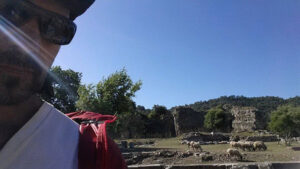 20140515_13_thr_ruins_selfie_animals_op
