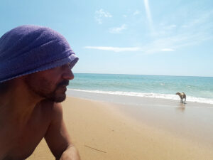 3_beachtowelonhead_web_e