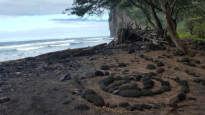 48_Jan12_blacksandbeachrockcircle_web_e